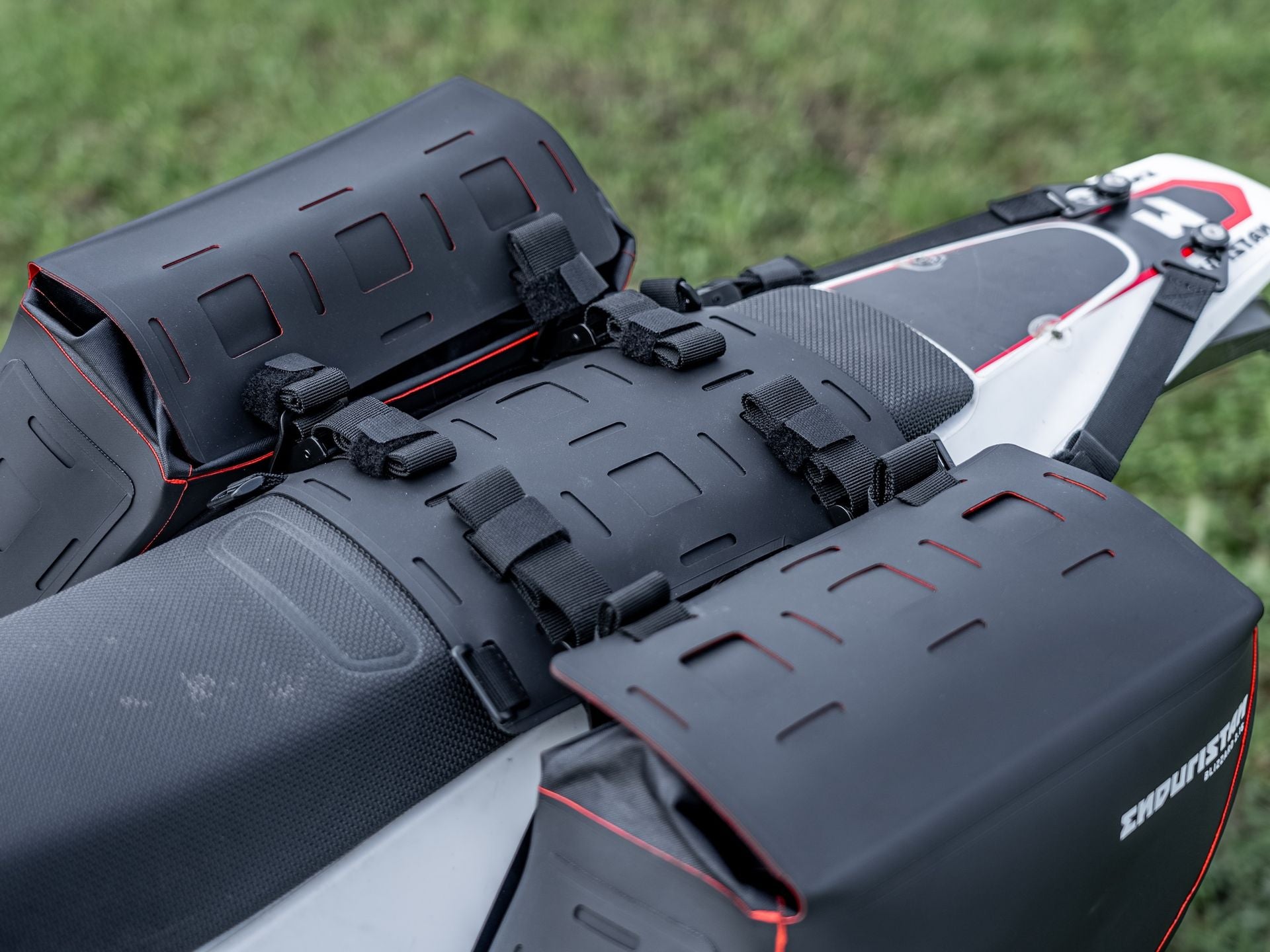 Bindas様 Blizzard 2.15 Saddle Bags - Enduristan USA