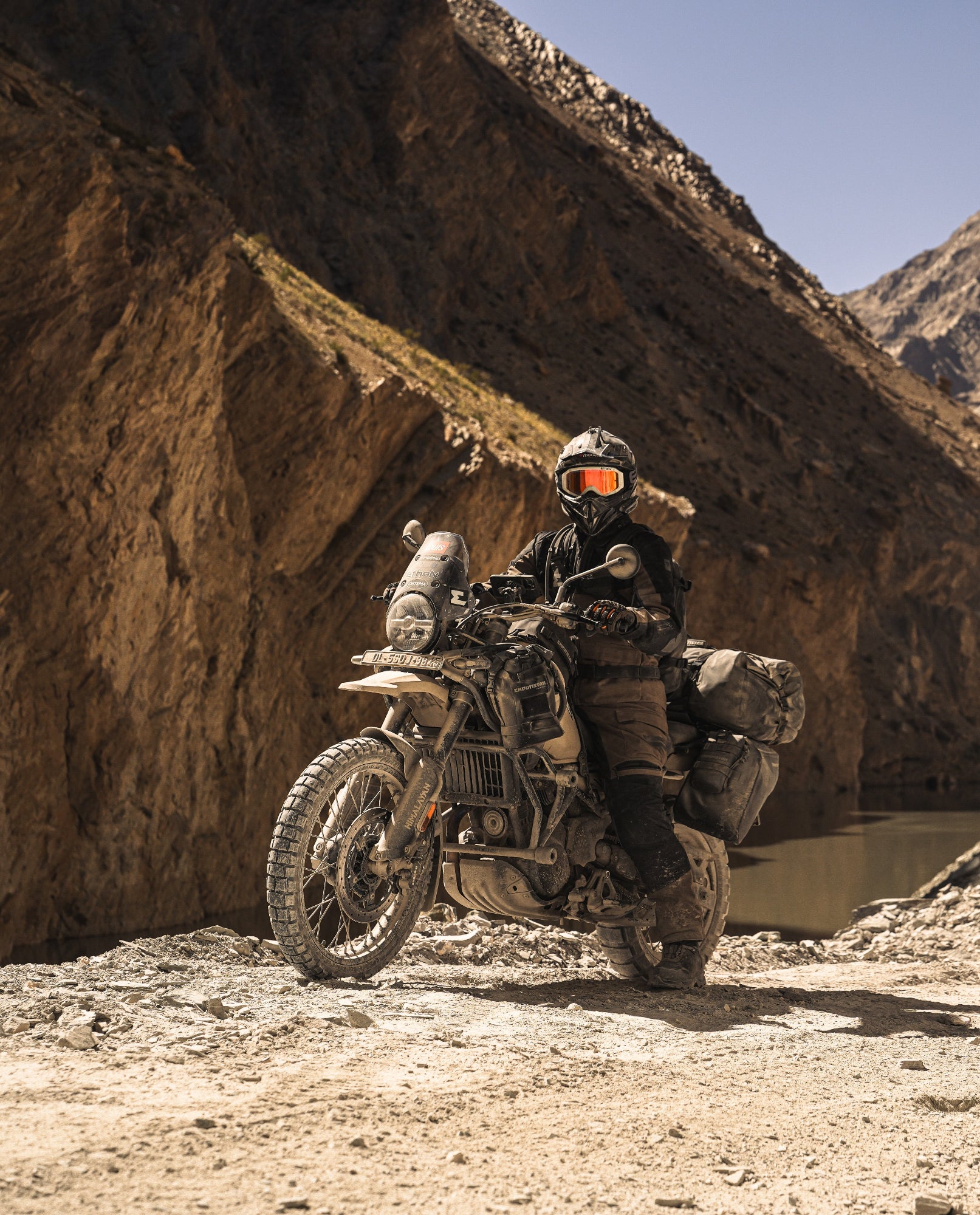 WATER, DUST, <br> MUD & SNOW PROOF